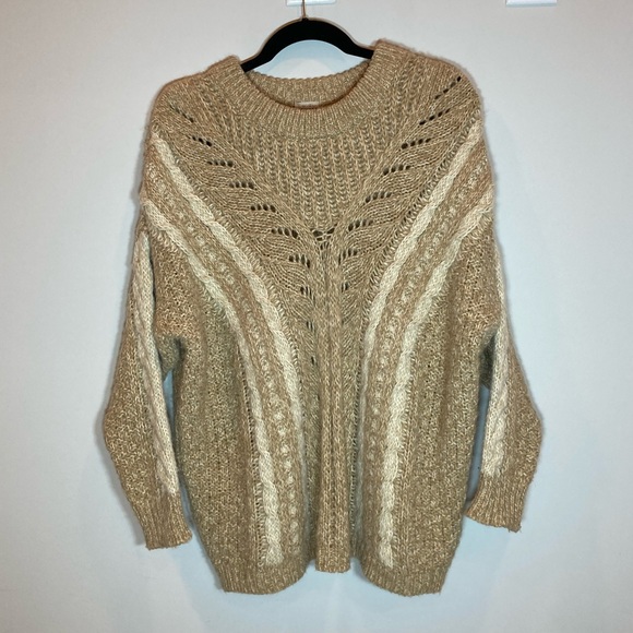 Urban Outfitters Ecote Oversized Cream Cable Knit Sweater, Size Medium - Picture 2 of 8